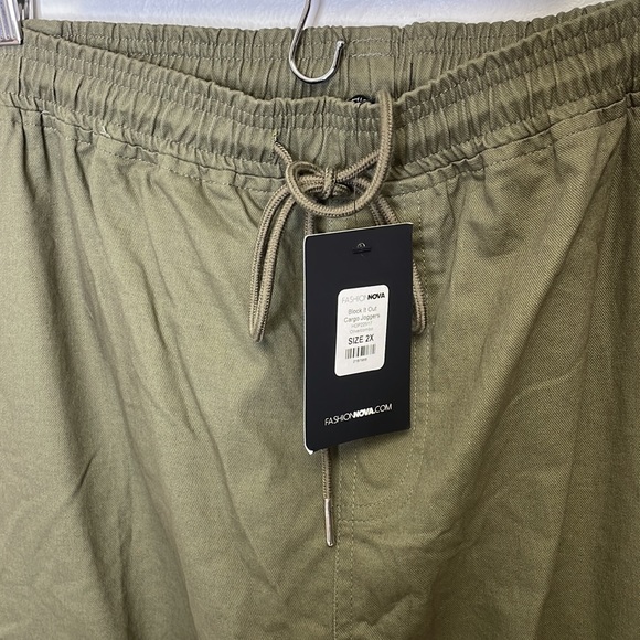 - Fashion Nova Block it Out Cargo Joggers - Picture 12 of 12